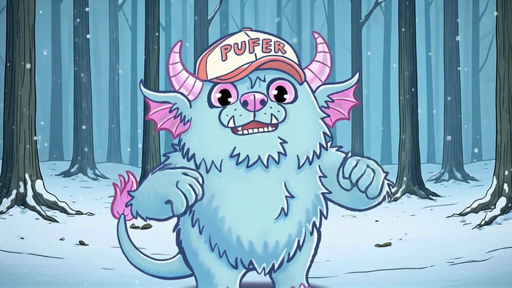 Finalna klatka animacji AI przedstawiająca postać Pufka w zimowym lesie - niebieska maskotka z czapką z napisem Pufer, rogami i skrzydłami na tle zaśnieżonych drzew